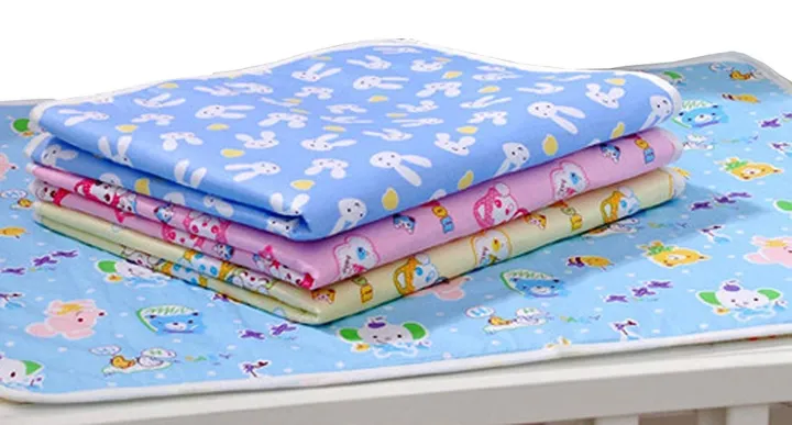 Newborn%20Baby%20Waterproof%20Bed%20Protector%20Sheet:%20Cotton%20Plastic,%20Multicolor%20-%20Image%202