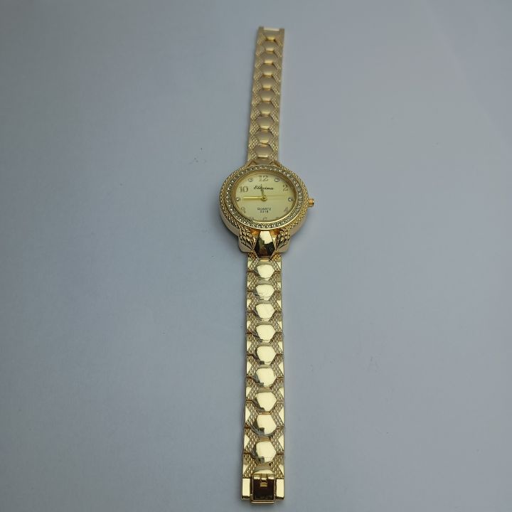 Eliyina%20Luxury%20Design%20Watch%20For%20Ladies%20%7C%20Fashionable%20Stone%20Curved%20Stainless%20Steel%20Gold%20Chain%20Round%20Numbering%20Gold%20Dial%20Quartz%20Waterproof%20Watch%20For%20Women%20-%20Image%205