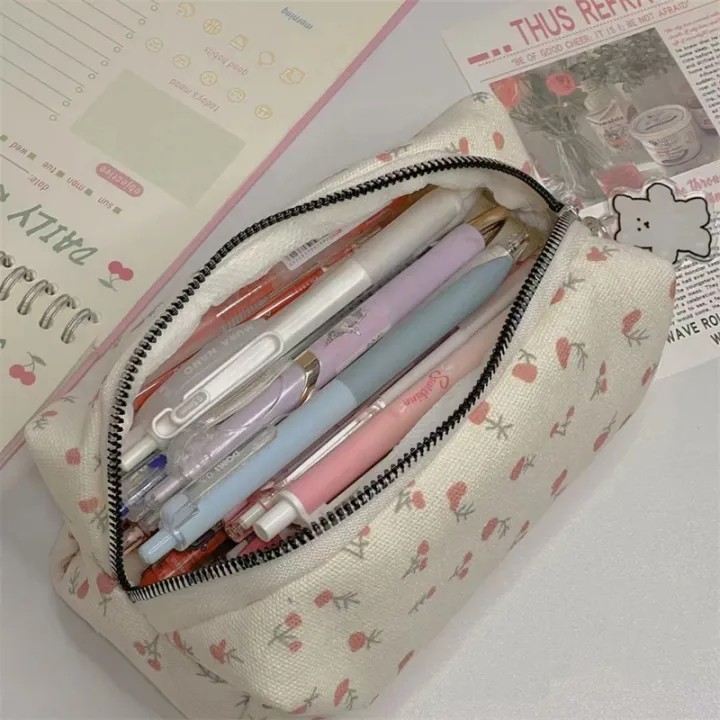 Chic%20Floral%20Pencil%20Case%20Student%20Girl%20Aesthetic%20Flower%20Pencil%20Bag%20Large%20Capacity%20Stationery%20Storage%20Bag%20School%20Supplies%20%20AITENG%20-%20Image%203