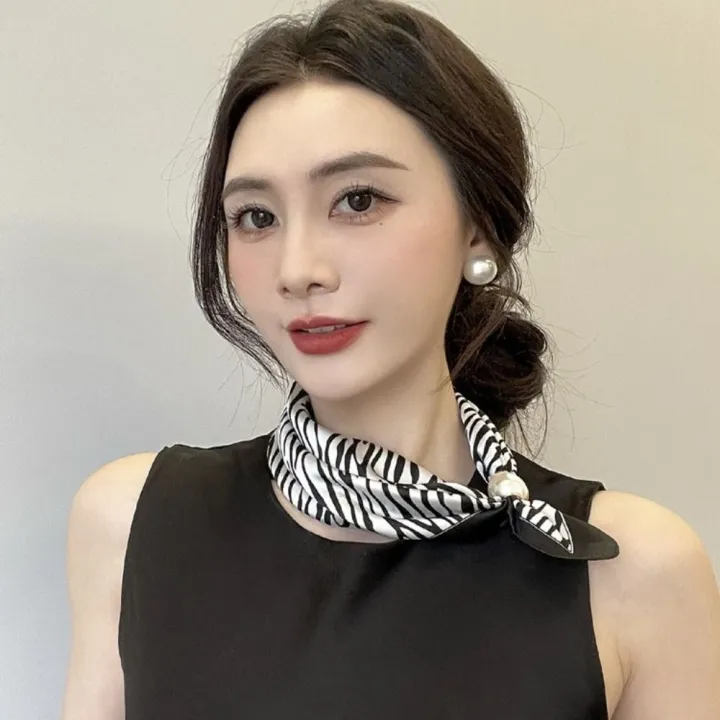 Simple%20Flower%20Magnetic%20Buckle%20Scarf%20Print%20Scarves%20Neckerchief%20Polka%20Dot%20Scarf%20Black%20White%20Stripe%20Clothing%20Accessories%20Printed%20Silk%20Scarf%20Women%20-%20Image%206