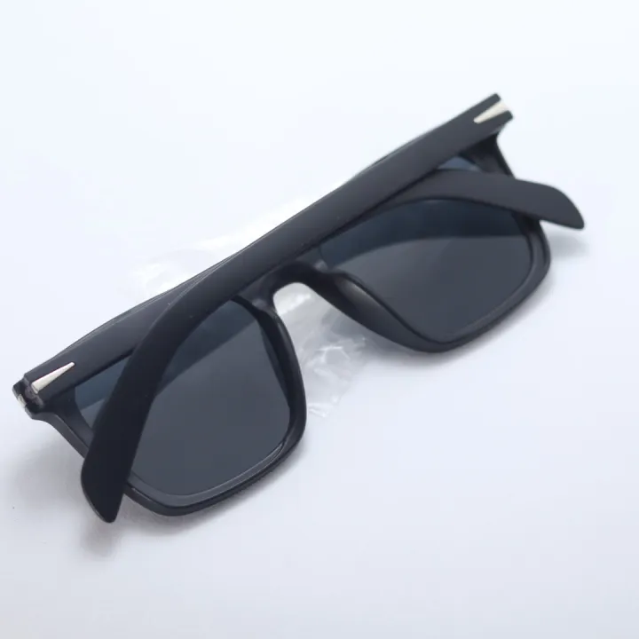 DV%20Matt%20Black%20Square%20Sunglasses%20For%20Men%20-%20Image%204