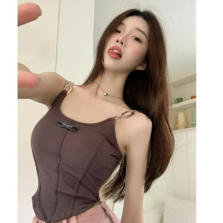 Solid%20color%20Women's%20sleeveless%20tops%20slim%20fit%20with%20chest%20pad%20summer%20women's%20vests%20Letter%20Design%20Chain%20shoulder%20strap%20-%20Image%203