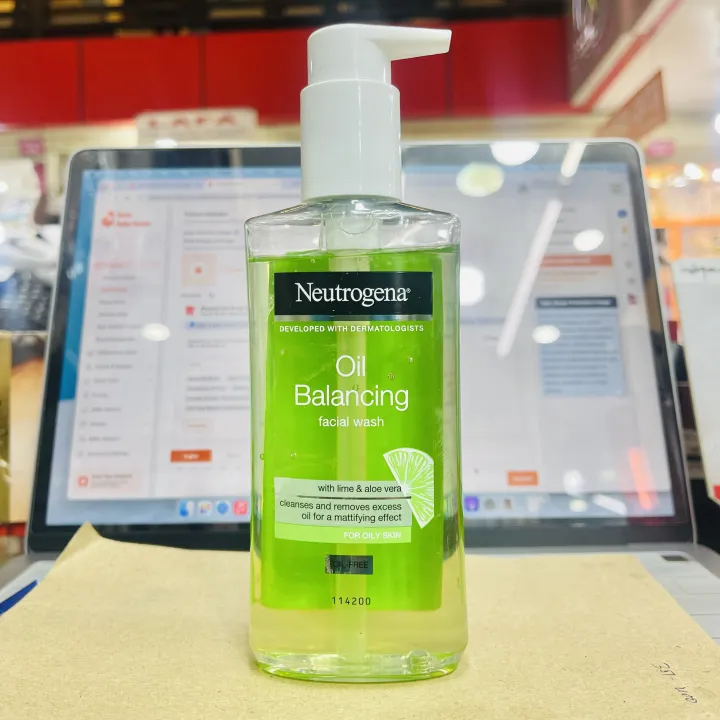 Neutrogena%20Oil%20Balancing%20Face%20Wash%20With%20Lime%20And%20Aloe%20Vera%20200ml%20-%20For%20Oily%20Skin%20-%20Image%209