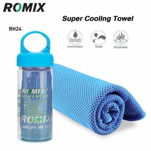 Romix%20Rh24%20Ice%20Evaporative%20Sports%20Gym%20Cooling%20Towel%20With%20Plastic%20Bottle%20-%20Image%203