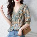 2026 Summer High Jacquard Chiffon Shirt Women's Short-sleeved Noble Temperament Lady Casual V-neck Korean Shirt. 