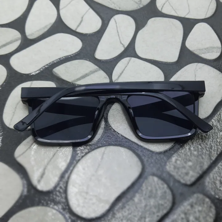 Rectangle%20Square%20Black%20Frame%20Sunglasses%20For%20Men%20&%20Women%20-%20Image%203