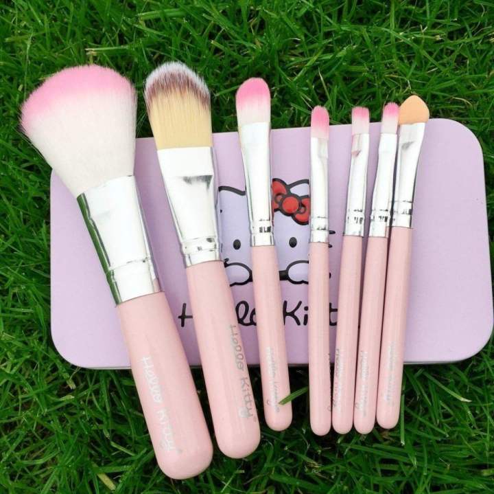 Brush%20set%20-%207pcs%20Hello%20Kitty%20Makeup%20Brush%20Set%20-%20Image%203