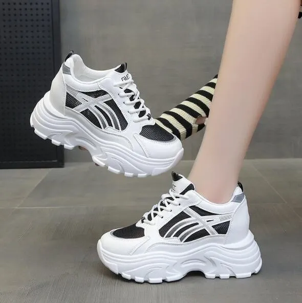 2024%20New%20Thick%20Soled%20Women's%20Sports%20Shoes%20Fashion%20Casual%20Comfortable%20Lace-up%20Thick%20Soled%20Shoes%20Hight%20Increase%20Vulcanized%20Shoes%20-%20Image%202