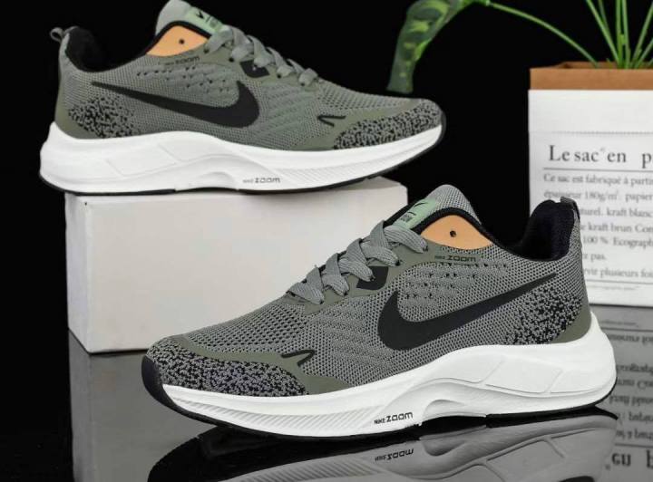 Fashion%20Zoom%20Sports%20Shoes%20For%20Men%20By%20Sneakers%20Point%20-%20Image%202