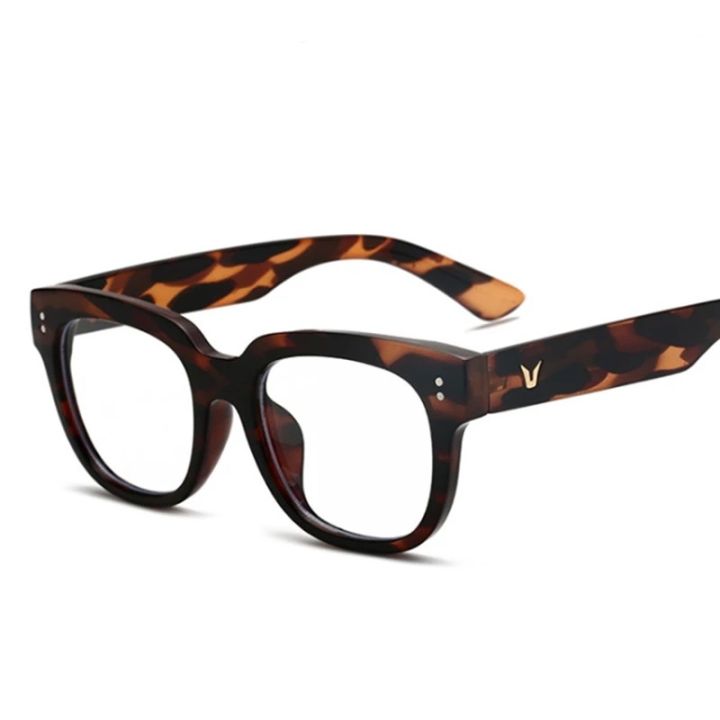 Blue%20Ray%20Cut%20Animal%20Print%20Wayfarer%20Glasses%20For%20Unisex%20-%20Image%204