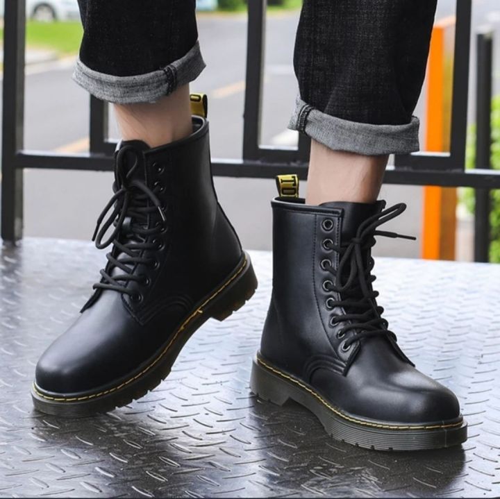 Black%20Classic%20Top%20Boot%20For%20Mens%20With%20Stiching%20-%20Image%202