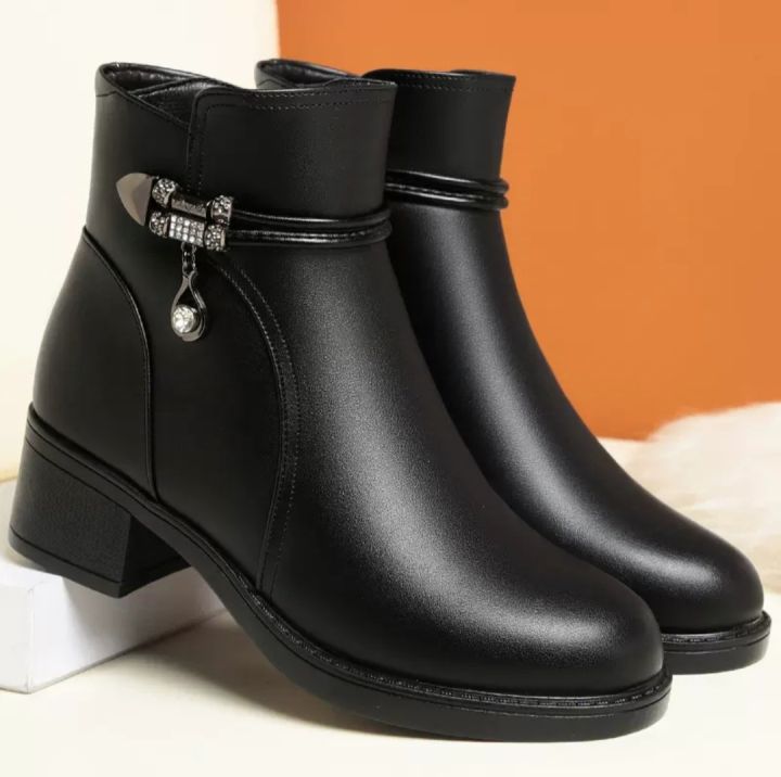 NEW%20Fall/Winter%20Women%20Shoes%20Pointed%20Toe%20Chunky%20Heel%20Boots%20Genuine%20Leather%20Shoes%20Women%20Retro%20Medium%20Heel%20Classic%20Black%20Boot%20-%20Image%202