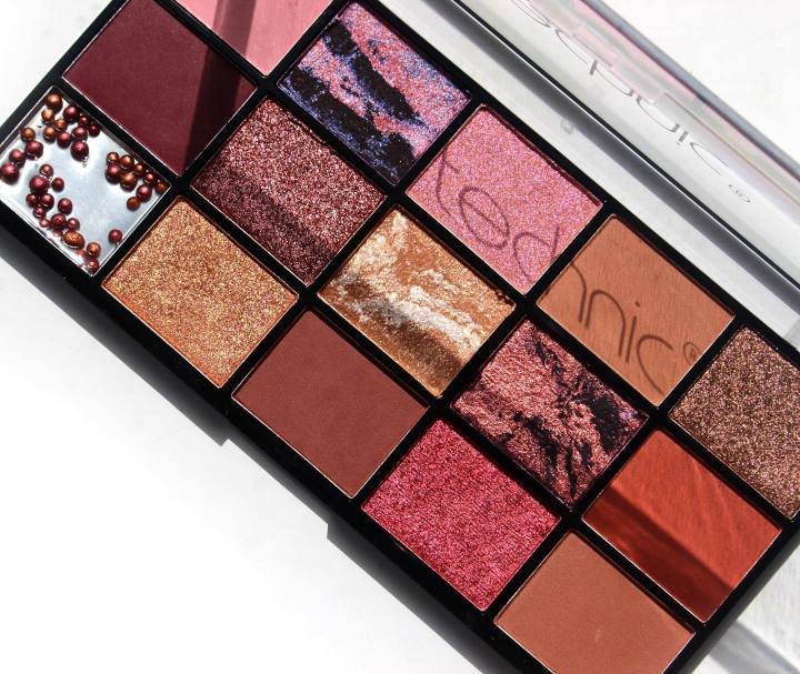 Technic 15 Colors Eye shadow Palette –Persuasion -36 gm