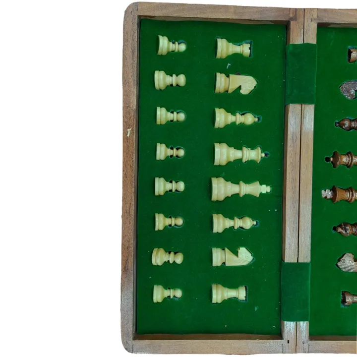 Special%20Wooden%20Magnetic%20Chess%20Board%2012%20Inches%20-%20Image%202