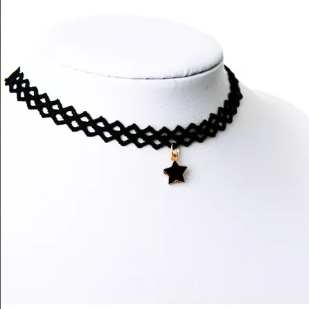 Handmade%20Velvet%20Lace%20Vintage%20Choker%20Necklace%20for%20Women%20Collar%20Torques%20Trendy%20Neck%20Jewelry%20Stretch%20Charm%20Gothic%20Punk%20Black%20Heart%20Strip%20Woman%20Party%20Accessories%20Clavicle%20Chain%20-%20Image%204