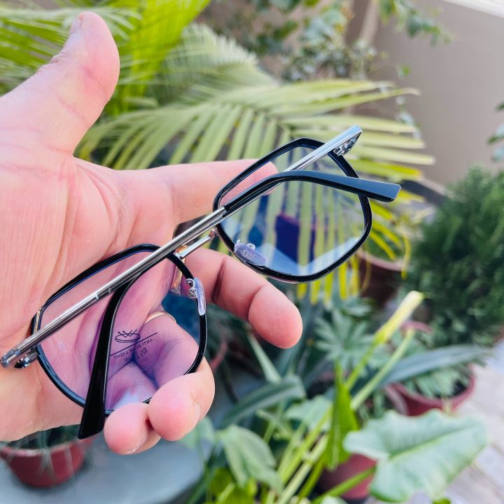 Metal%20Frame%20Blue%20Ray%20Cut%20Prescription%20Glasses%20For%20Unisex%20%7C%20Prescription%20Glass%20For%20Unisex%20%7C%20Blue%20Ray%20Cut%20Sunglasses%20For%20Men%20-%20Image%204