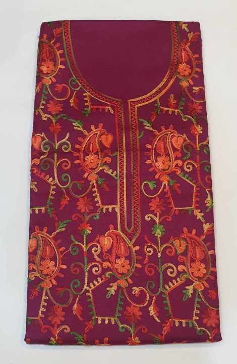 Purple%20Unstitched%20Kashmiri%20Woolen%20Kurta%20Surwal%20Piece%20for%20Women%20-%20Image%202