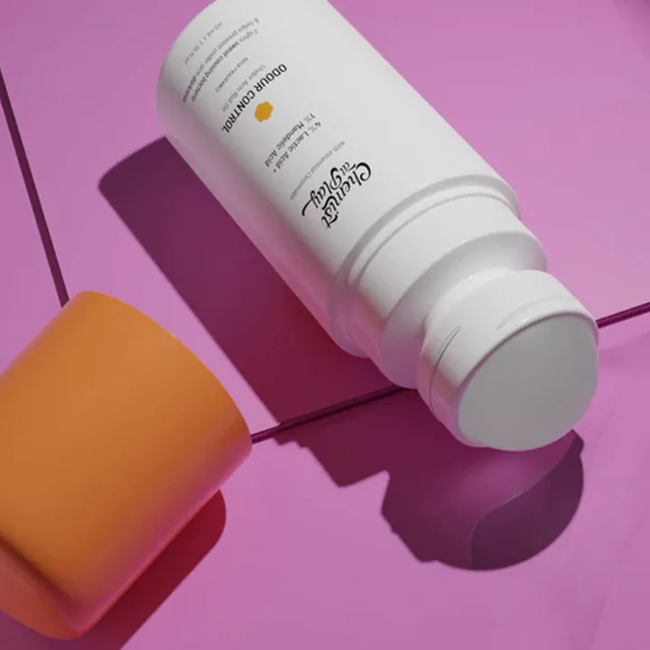 Chemist%20at%20Play%20UnderArm%20Roll-On%20Deodorant%205%25%20AHAs%20+%20vitamin%20C%20Aqua%20Fragnance,%2040ml%20-%20Image%204