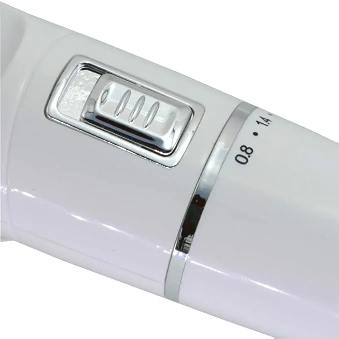 Gemei%20GM-6032%20Hair%20&%20Beard,%20Rechargeable%20Cordless%20Trimmmer%20for%20Men%20-%20Image%207