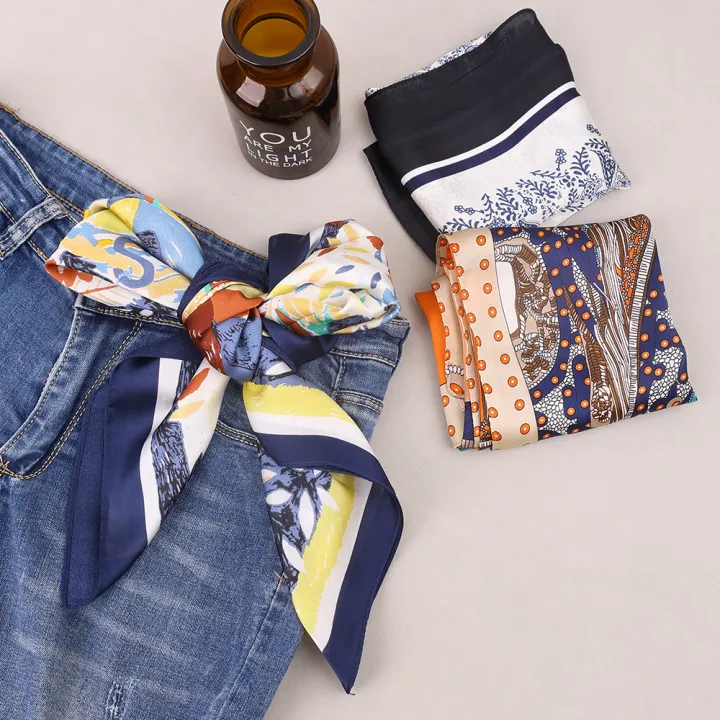 Spring%20and%20Autumn%20New%20Silk%20Scarf%20Women%20Retro%20Printed%20Headband%20Scarf%20Outdoor%20Small%20Soft%20Silky%20Wrap%20-%20Image%204