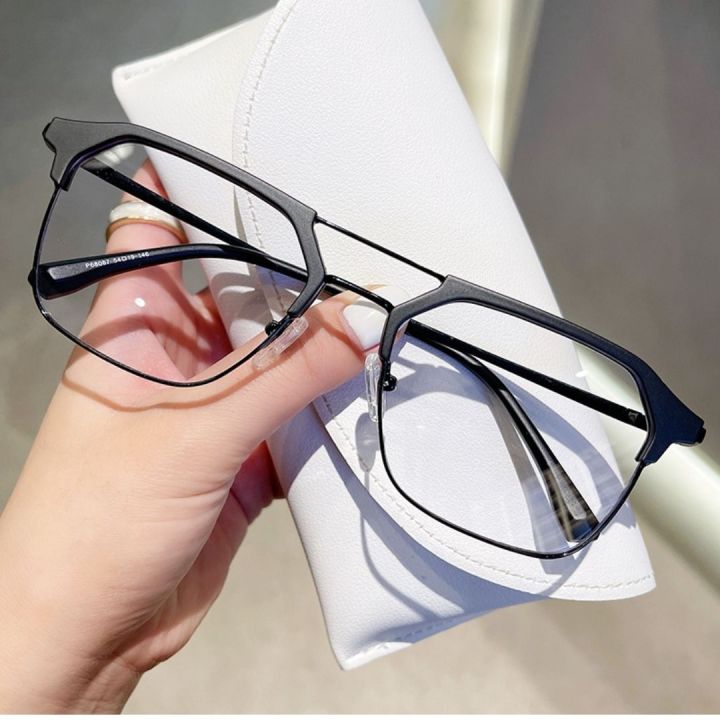 Blue%20Ray%20Cut%20&%20Changeable%20Glass%20Using%20Mobile%20TV%20And%20Laptop%20Black%20Metal%20Frame%20Glass%20For%20Men%20-%20Image%206