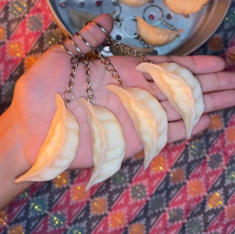 Momo%20Lover%20Key%20chain%20%7C%20Mini%20Momo%20Dumpling%20Keyring%20%E2%80%93%20Cute%20Food-Themed%20Keychain,%20Acrylic/Resin%20Hanging%20Charm%20Accessory%20for%20Keys,%20Bags%20&%20Gifts%20%7C%20Momo%20Key%20Ring%20-%20Image%203