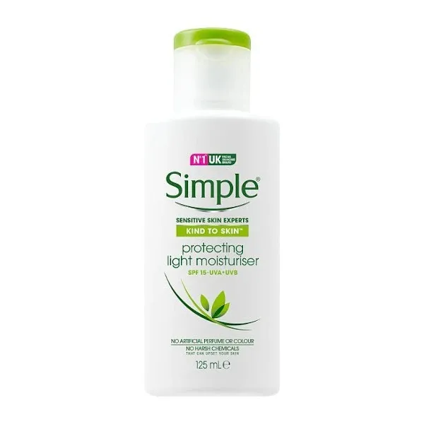 Simple%20Protecting%20Light%20Moisturiser%20SPF%2015-UVA-UVB%20125ml%20-%20Image%202