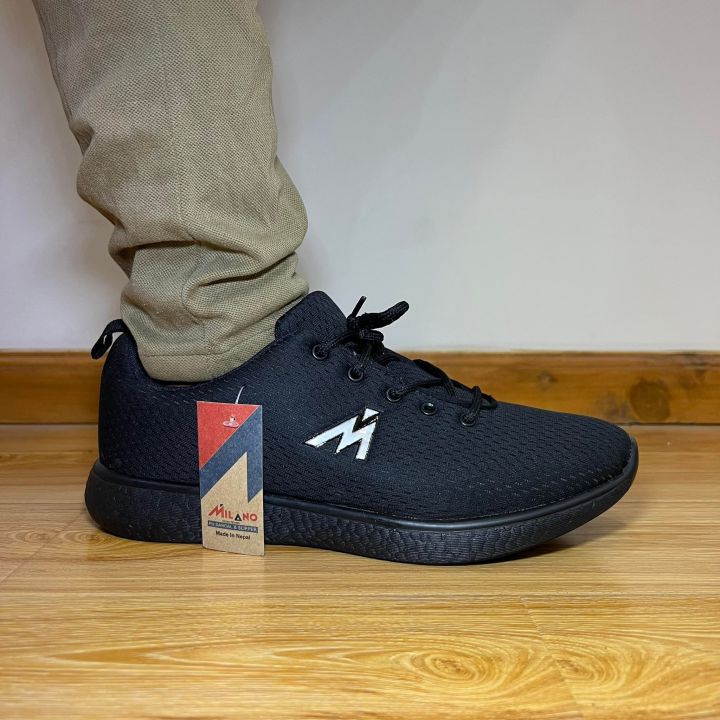 Black%20Sports%20Breathable%20Shoes%20for%20Men%20By%20Sneakers%20Point%20-%20Image%204