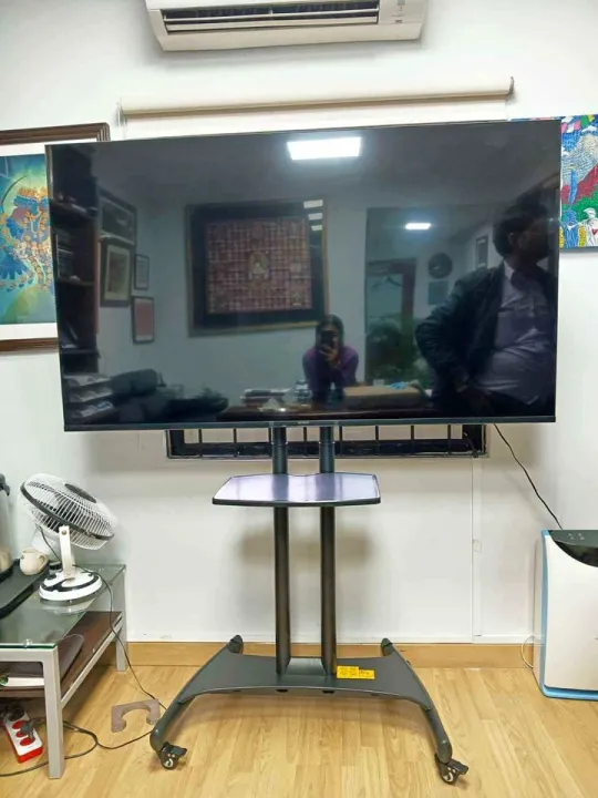 Portable%20TV%20Cart%20Height%20Adjustable%20-%2032%20to%2075%20Inch%20Mobile%20TV%20Stand%20with%20Webcam%20Shelf/Wheels,%20Floor%20Trolley%20for%20School/Office%20-%20Image%207