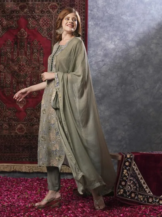 Fabdale%20Women%E2%80%99s%20Viscose%20Rayon%20Floral%20Printed%20Straight%20Kurta%20Pant%20Dupatta%20Set%20%7C%20Festive,%20Wedding%20&%20Party%20Wear%20(DVST-014)%20-%20Image%205
