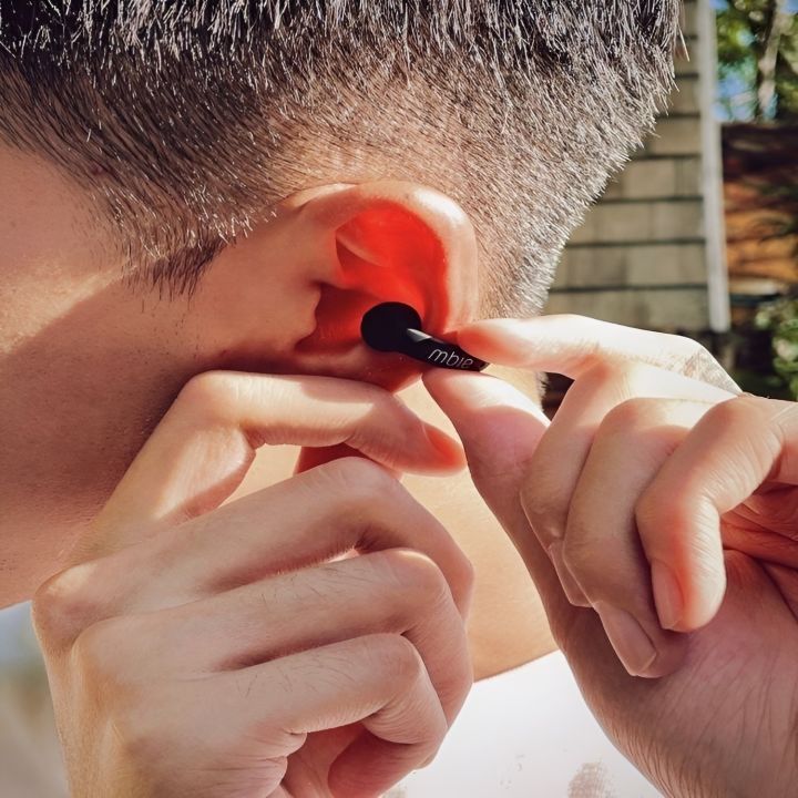 Ambie%20AM-TW01%20True%20Wireless%20Bone%20Conduction%20Earbuds%20-%20Image%207