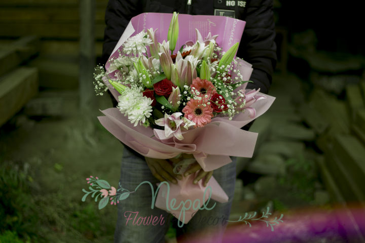 Pink%20Flower%20bouquet%20wrapping%20paper%20,Waterproof%20%20,Golden%20Border%20Gift%20Wrapping%20Paper%20Sheet%20of%2020%20sheet%20pink,%201%20pack,%20-%20Image%207