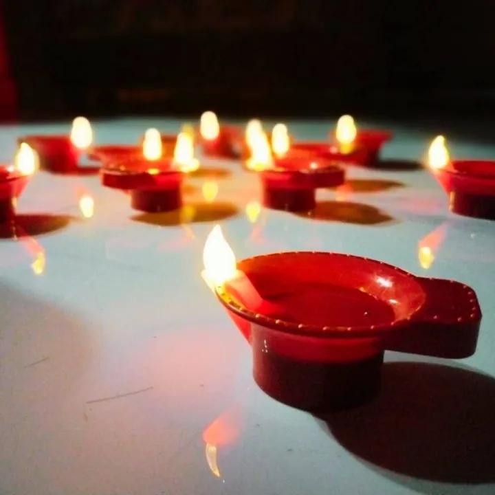 Water%20Sensor%20Led%20Diyas%20Candle%20(Pack%20of%206)%20-%20Image%204