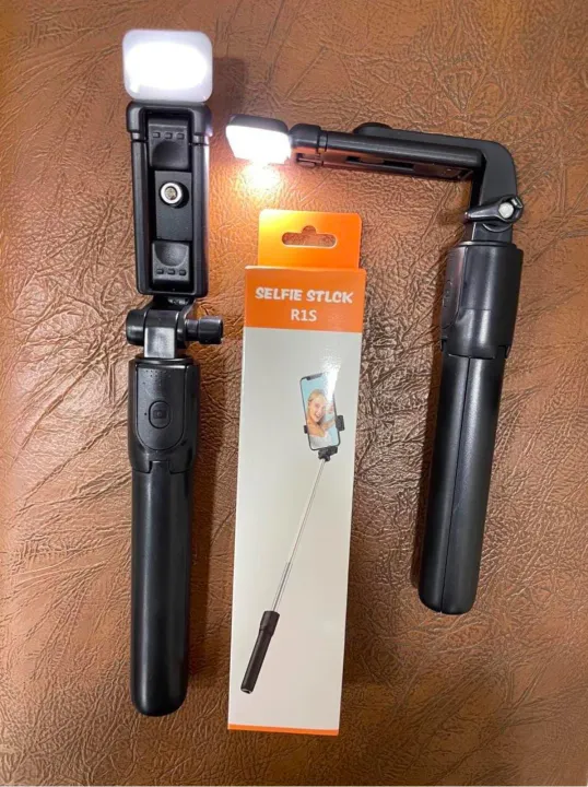 R1S/R1%20Bluetooth%20Extendable%20selfie%20stick%20with%20LED%20lights%20wireless%20Remote%20And%20Tripad%20Stand%20-%20Image%203