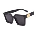 Black Frame  premium Glasses for Unisex. 
