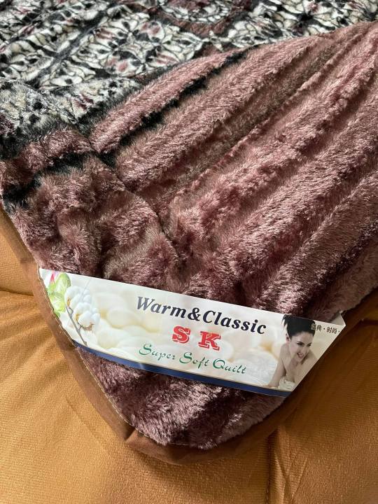 Luxurious%20Fur%20King%20Size%20Quilt%20For%20Minus%20Degrees%20-%20Image%206