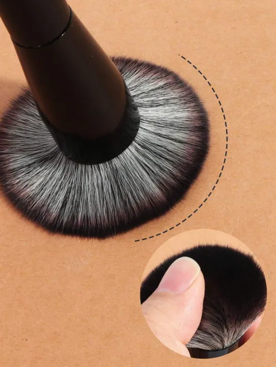 MAANGE%201Pc%20Round%20Soft%20Hair%20Foundation%20,Powder%20,Contour%20Makeup%20Brush%20MAG51540HB-2%20-%20Image%203