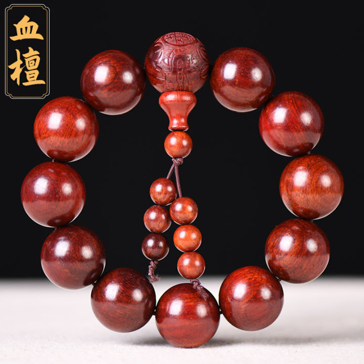 Blood sandalwood chicken, blood red, pixiu, three-way disciples, pagodas, Buddhist beads, bracelets, men's prayer beads, playing bracelets, jewelry craftsmanship