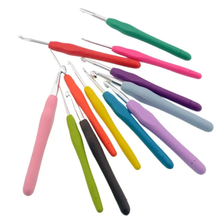 Crochet%20Hook%20Knitting%20Needle%201-9-12-14%20Piece%20Set%20With%20Rubber%20Handle%20&%20Aluminum%20Body%202MM%20TO%2010MM%20-%20Image%204