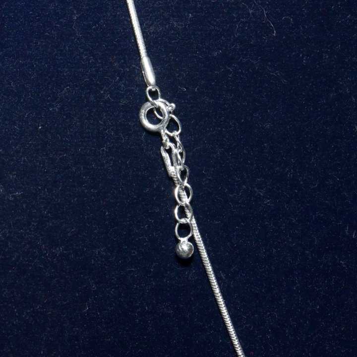 Silver%20Necklace%20For%20Women%20Triple%20Round%20Design%20-%20Image%203