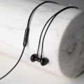 Xundd Semi In-Ear Headphone Microphone + Wire Control XDHE-013. 