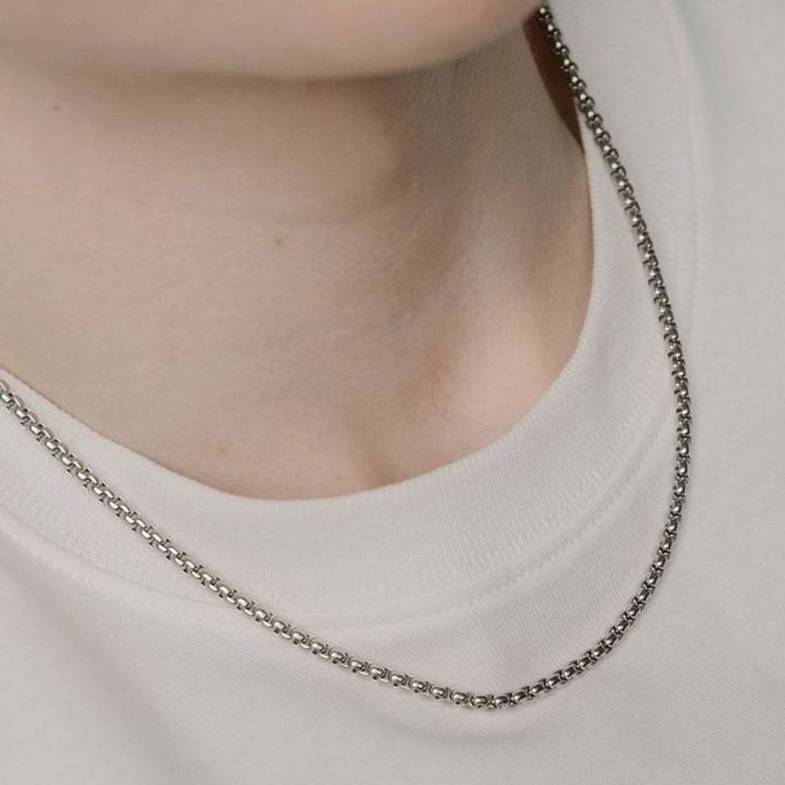 Simple%20Silver%20Plated%20Necklace%20For%20Men%20%7C%20Fashion%20Metal/Alloy%20Material%20Minimalist%20Chain%20Necklace%20For%20Men%20-%20Image%203
