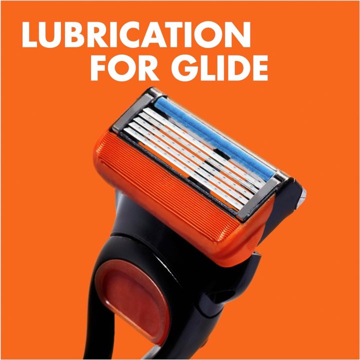 Gillette%20Fusion%20Manual%20Razor%20Handle%20with%20Blade%20-%20Image%202
