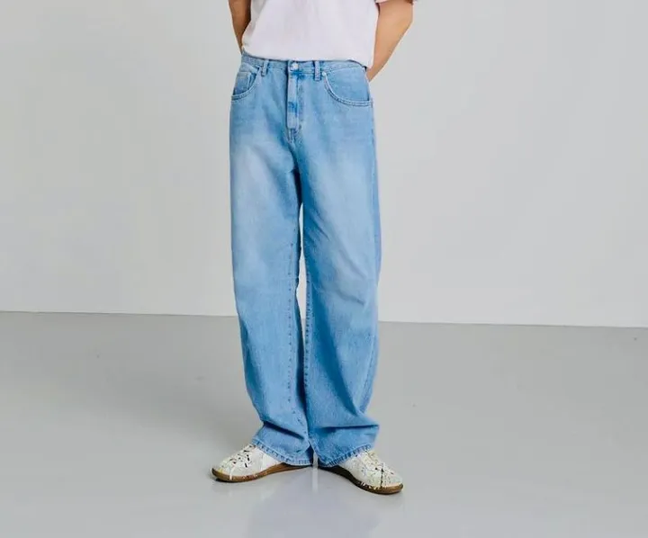 Black%20And%20Wash%20Ice%20Color%20Light%20Blue%20%20Loose%20Fit%20Jeans%20Fashion%20Pant%20for%20Men%20%7C%20Multicolor%20%7C%20Baggy%20Pants%20Men%20-%20Image%205