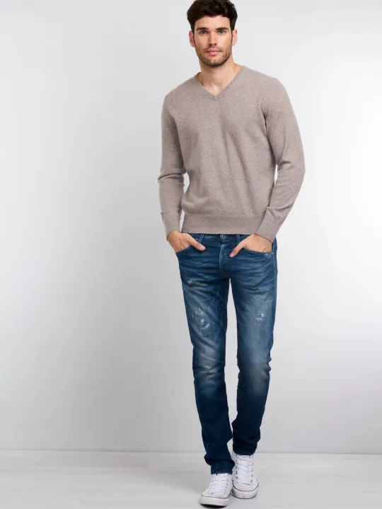 Very%20Warm%20V-%20Neck%20Men%20Pure%20Cashmere/Pashmina%20Sweater%20Comfortable%20%20Light%20in%20Weight%20Elegant%20looks%20-%20Image%203