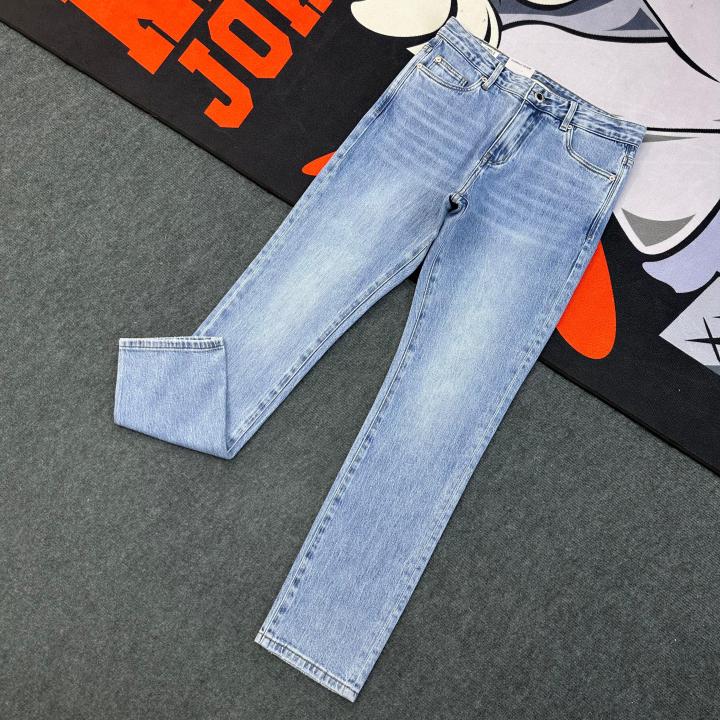 2025%20Premium%20Denim%20Jeans%20Collection%20for%20Men%20&%20Women:%20Tailored%20for%20Every%20Fit%20-%20Image%205