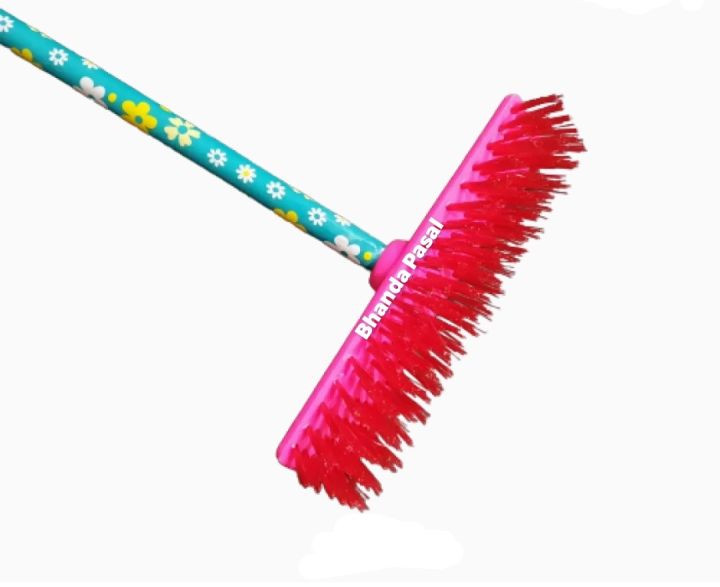Hard%20Brush%20With%20Long%20Handle%20For%20Tiles%20And%20Floor%20Cleaning%20-%20Image%202