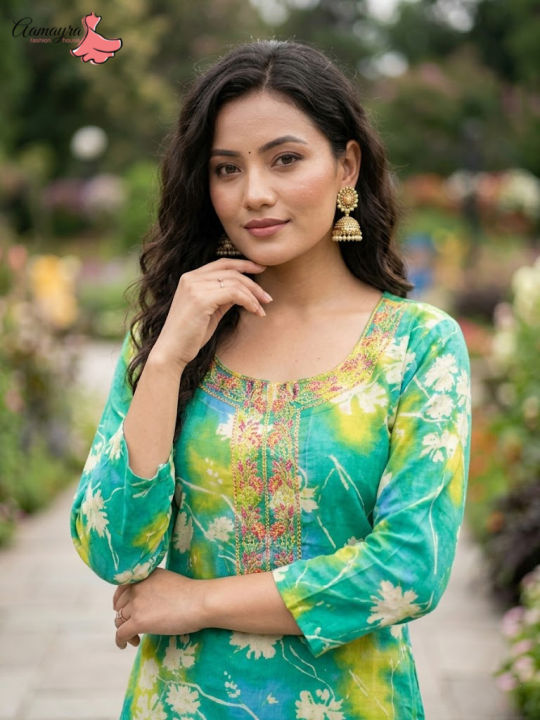 Aamayra%20Fashion%20House%20Multicoloured%20Flower%20Printed%20Blue%20Coloured%20Kurti%20For%20Women%20-%20Image%202
