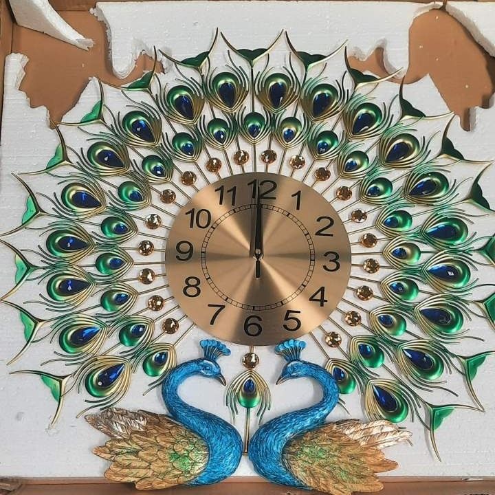 Modern%20And%20Antique%20Style%203D%20Large%20Peacock%20Wall%20Clock%20-%20Image%204