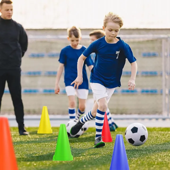 Football%20Cone%20Set%20Of%205%20Size%209"%20Inch%20-%20Image%202